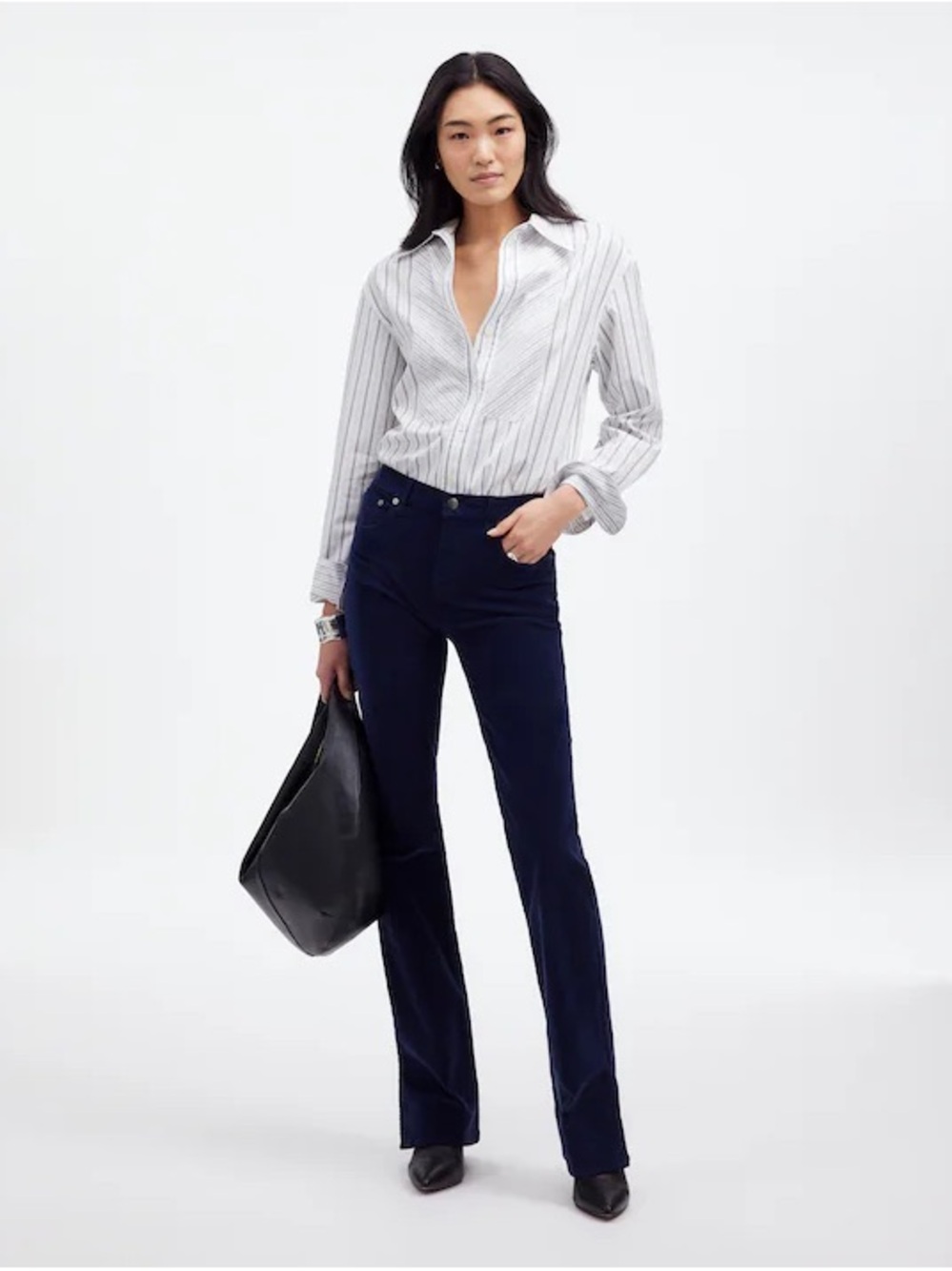 Madewell Kick Out Full-Length Pants in Garment Dyed Navy Blue Corduroy